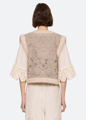 Ceci Vest