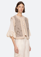 Ceci Vest