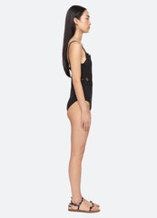 Mae One Piece