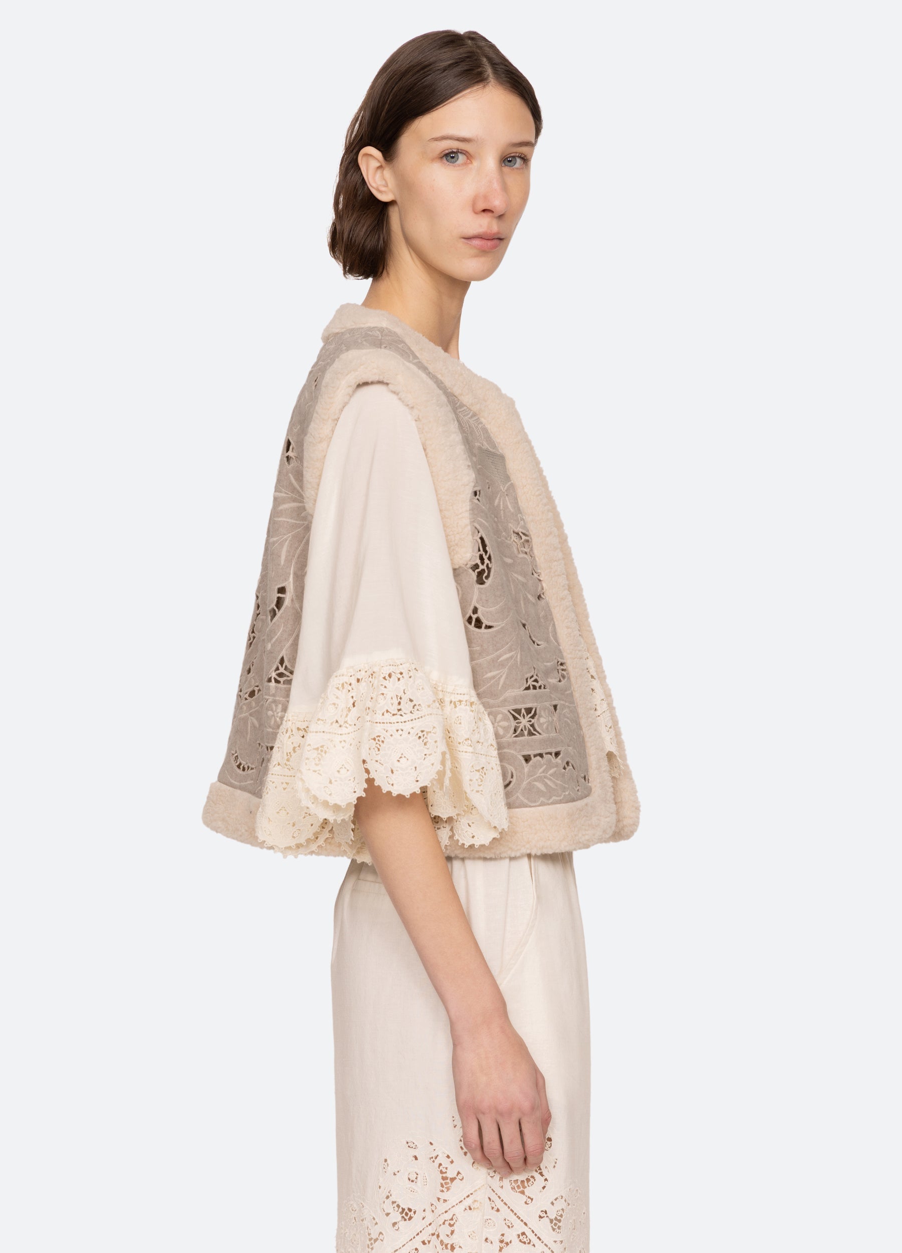 Ceci Vest