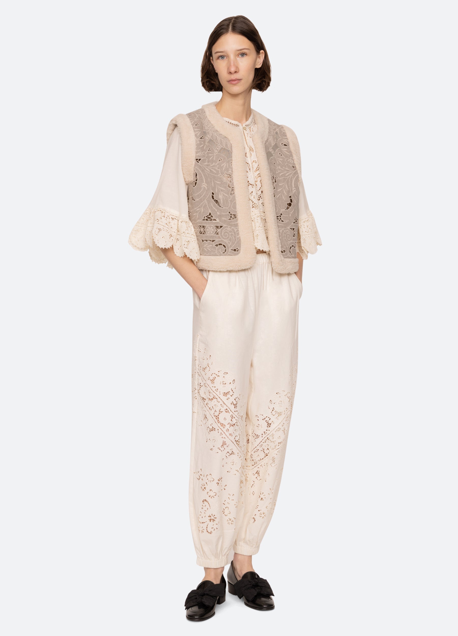 Ceci Vest