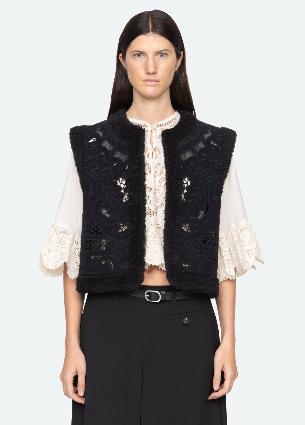 Ceci Vest