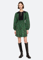 Joan Tunic