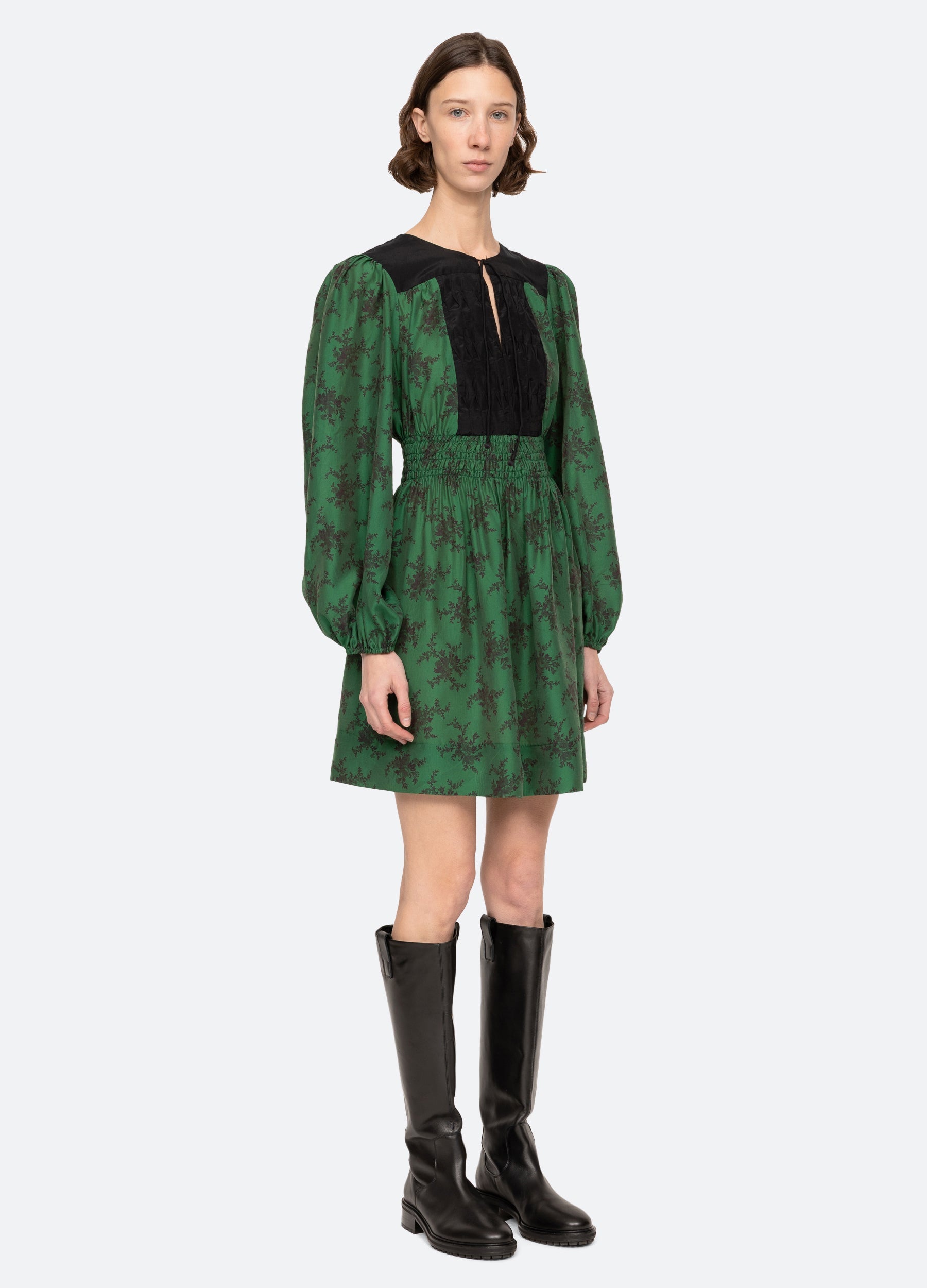 Joan Tunic