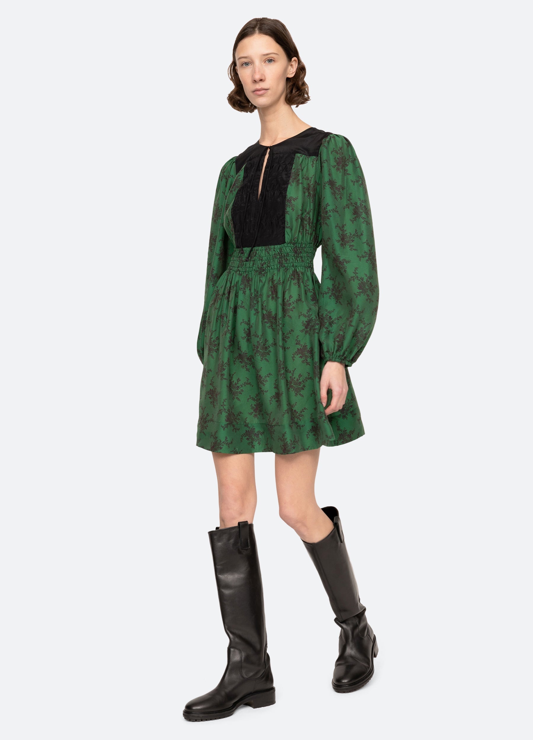 Joan Tunic