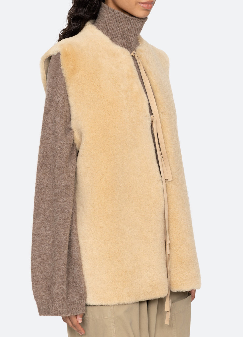 Elliot Vest