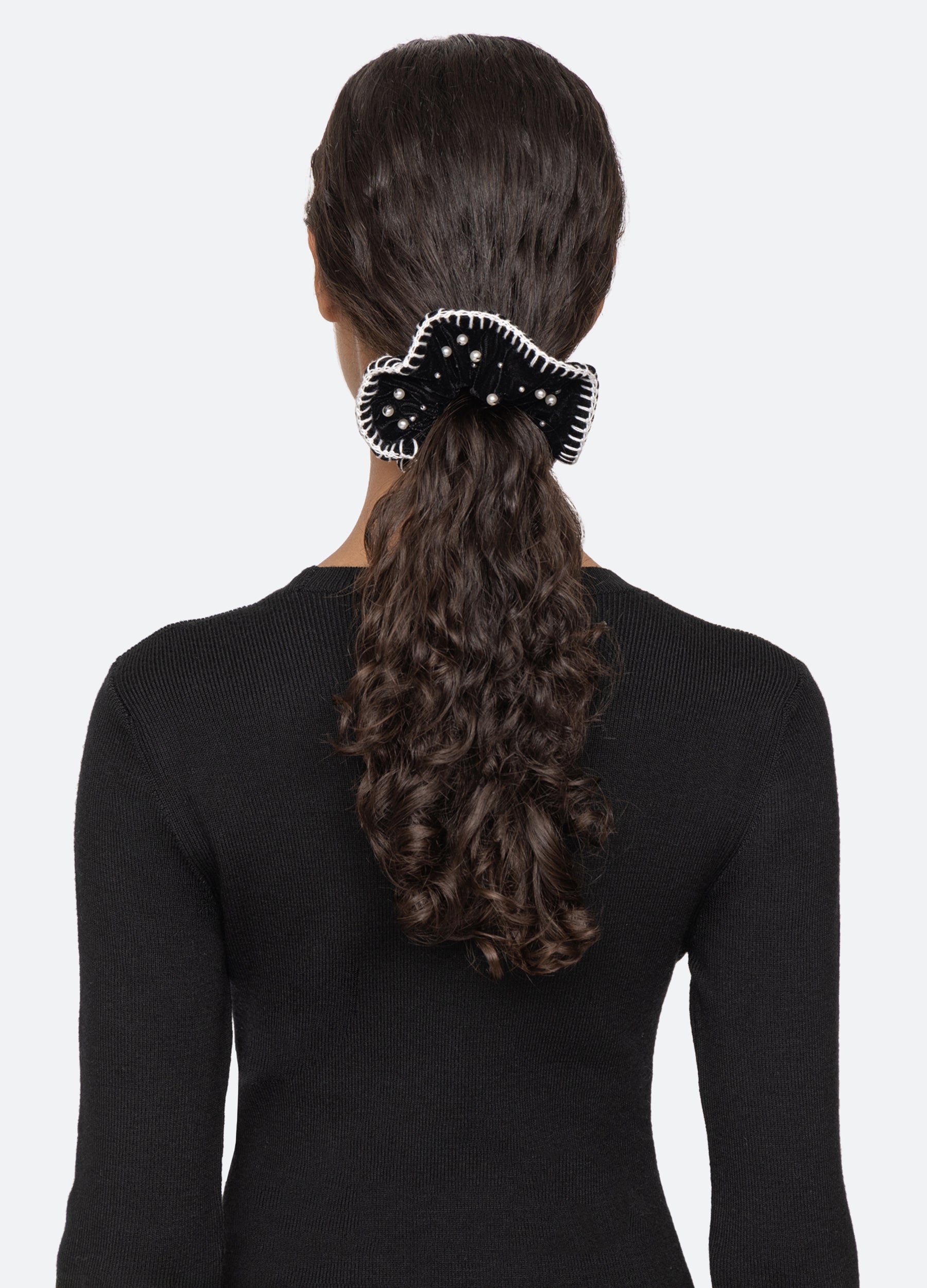 Pearl Scrunchie
